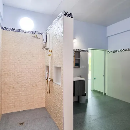 Tina'S Living Paradise II - Guesthouses With Private Pool, 5 Min To Beach Rayong Room photo