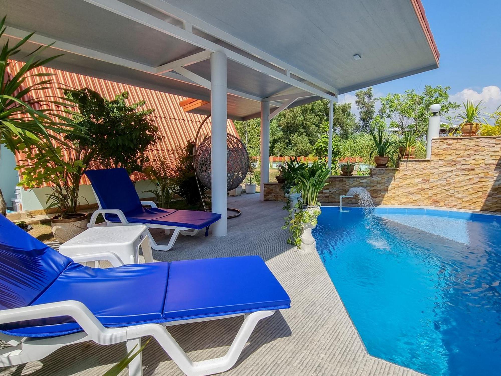 Tina's Living Paradise Ii - With Private Pool, 5 Min To *