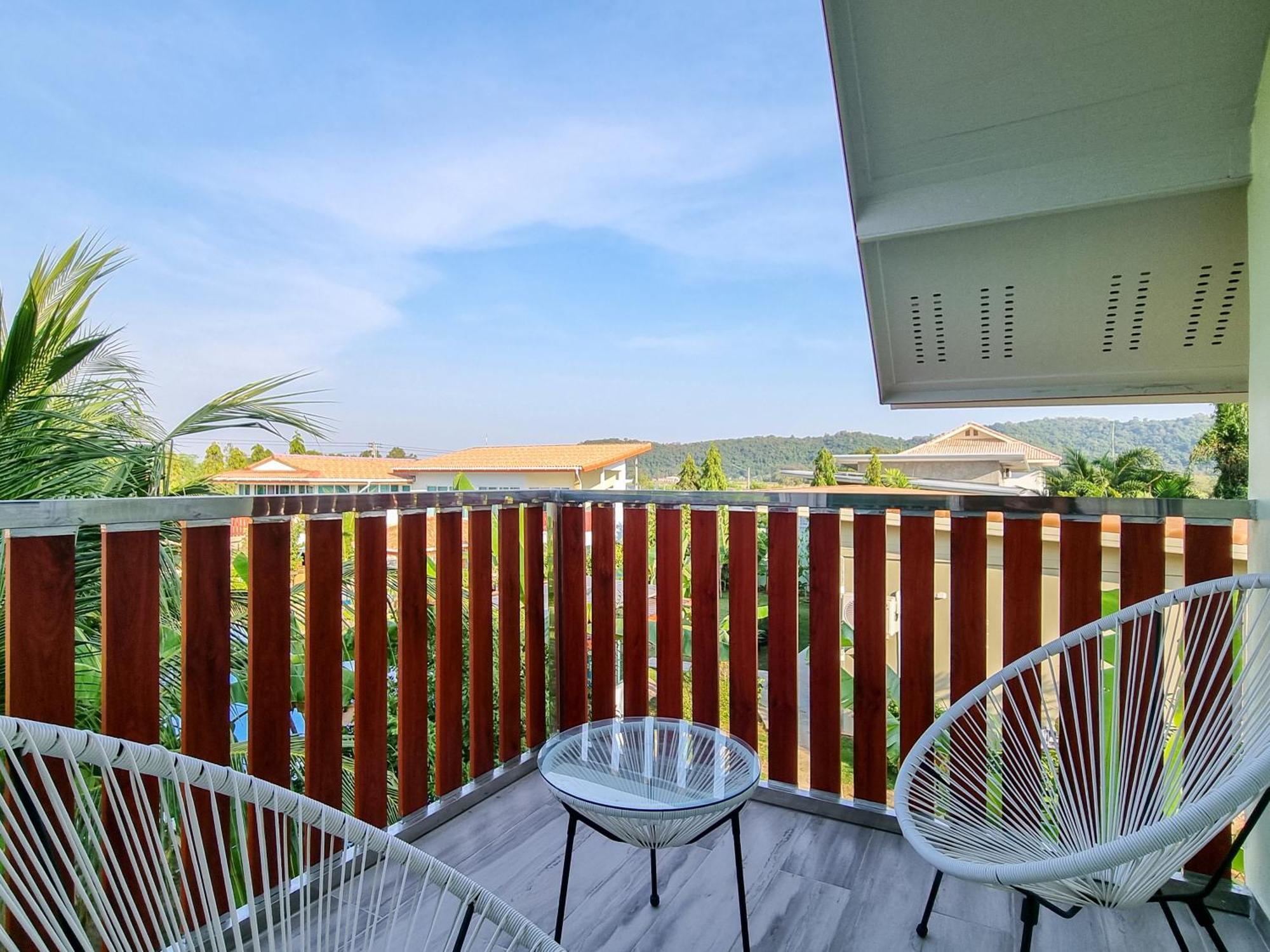 Holiday home Tina's Living Paradise Ii - With Private Pool, 5 Min To