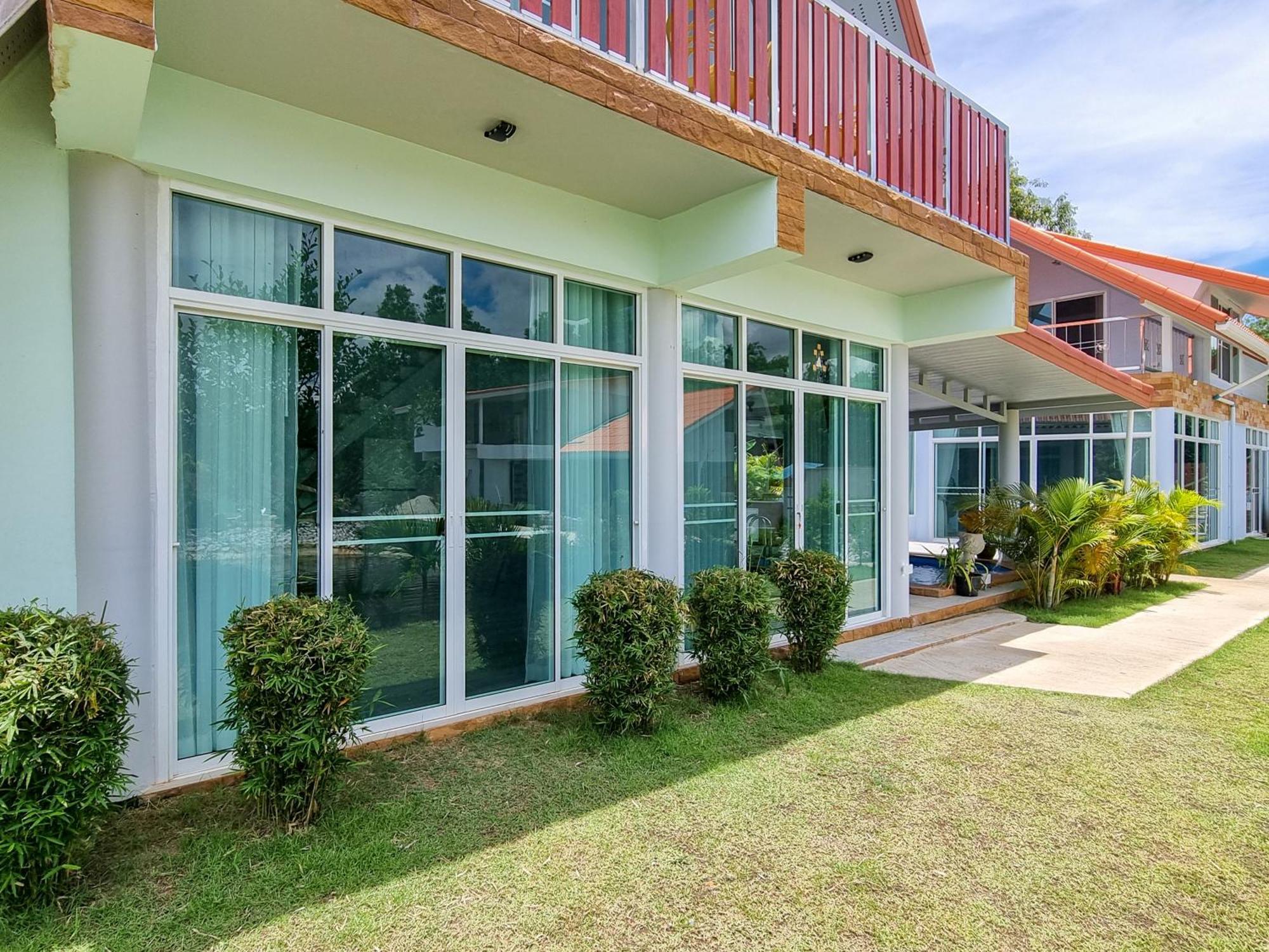 Holiday home Tina's Living Paradise Ii - With Private Pool, 5 Min To