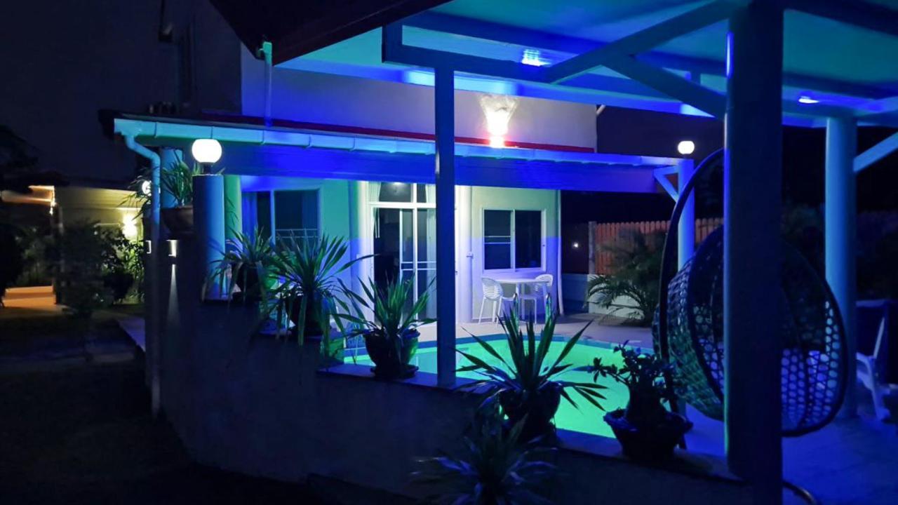 Tina's Living Paradise Ii - With Private Pool, 5 Min To Hébergement de vacances *