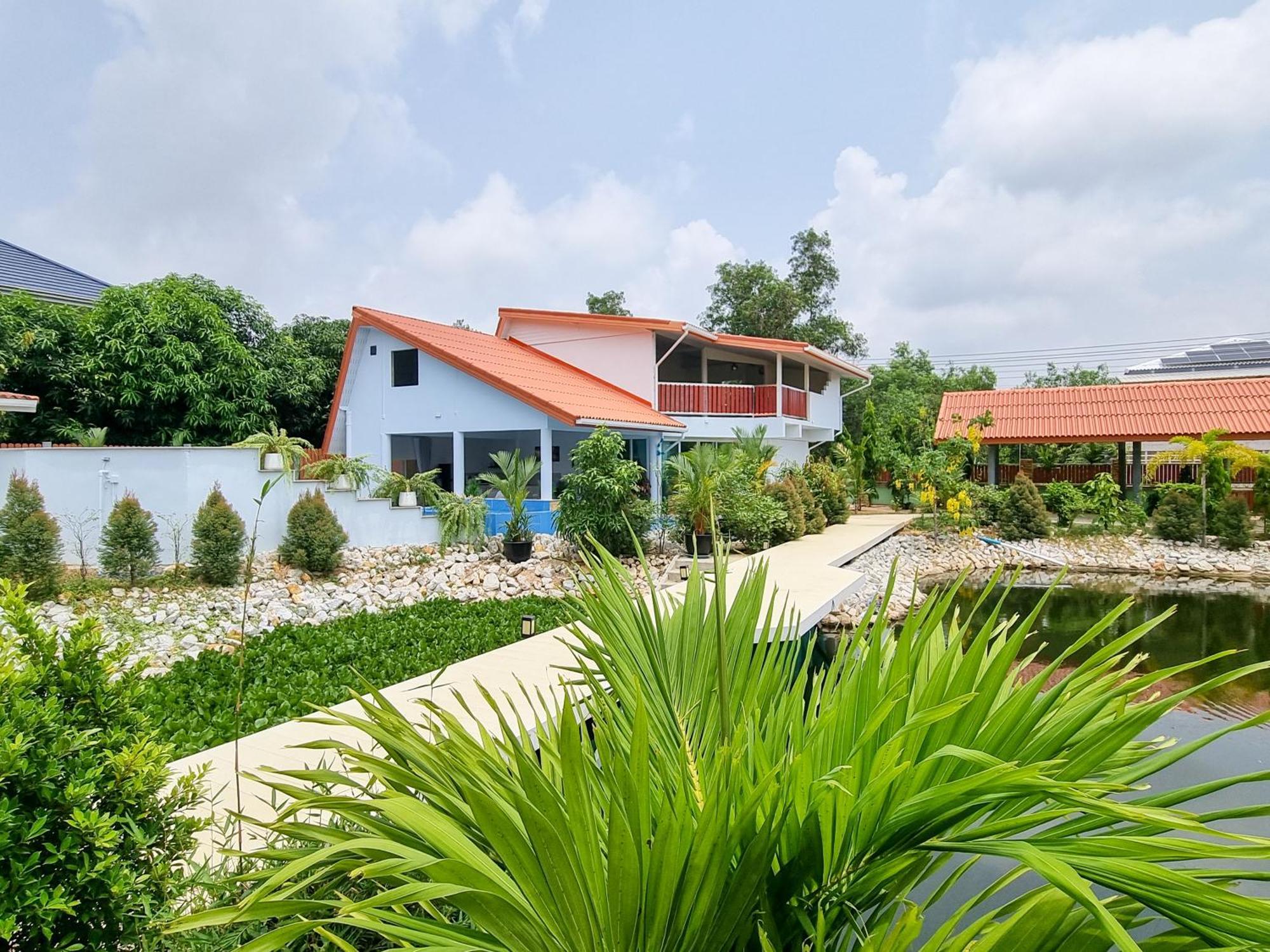Holiday home Tina's Living Paradise Ii - With Private Pool, 5 Min To *